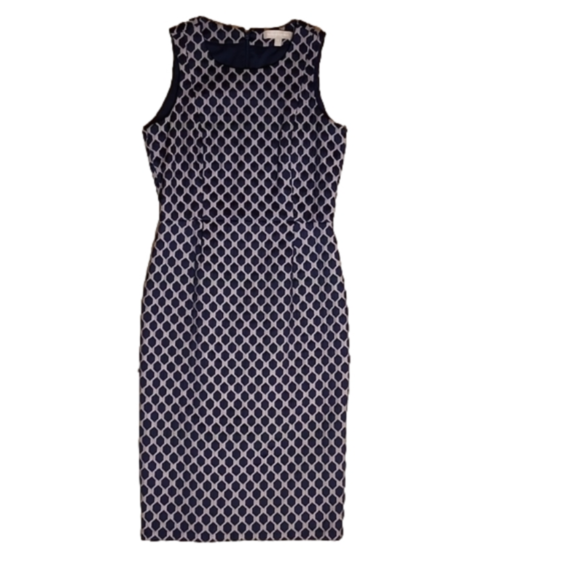 Banana Republic Dresses & Skirts - Banana Republic blue and tan dress with pleats. Size 4